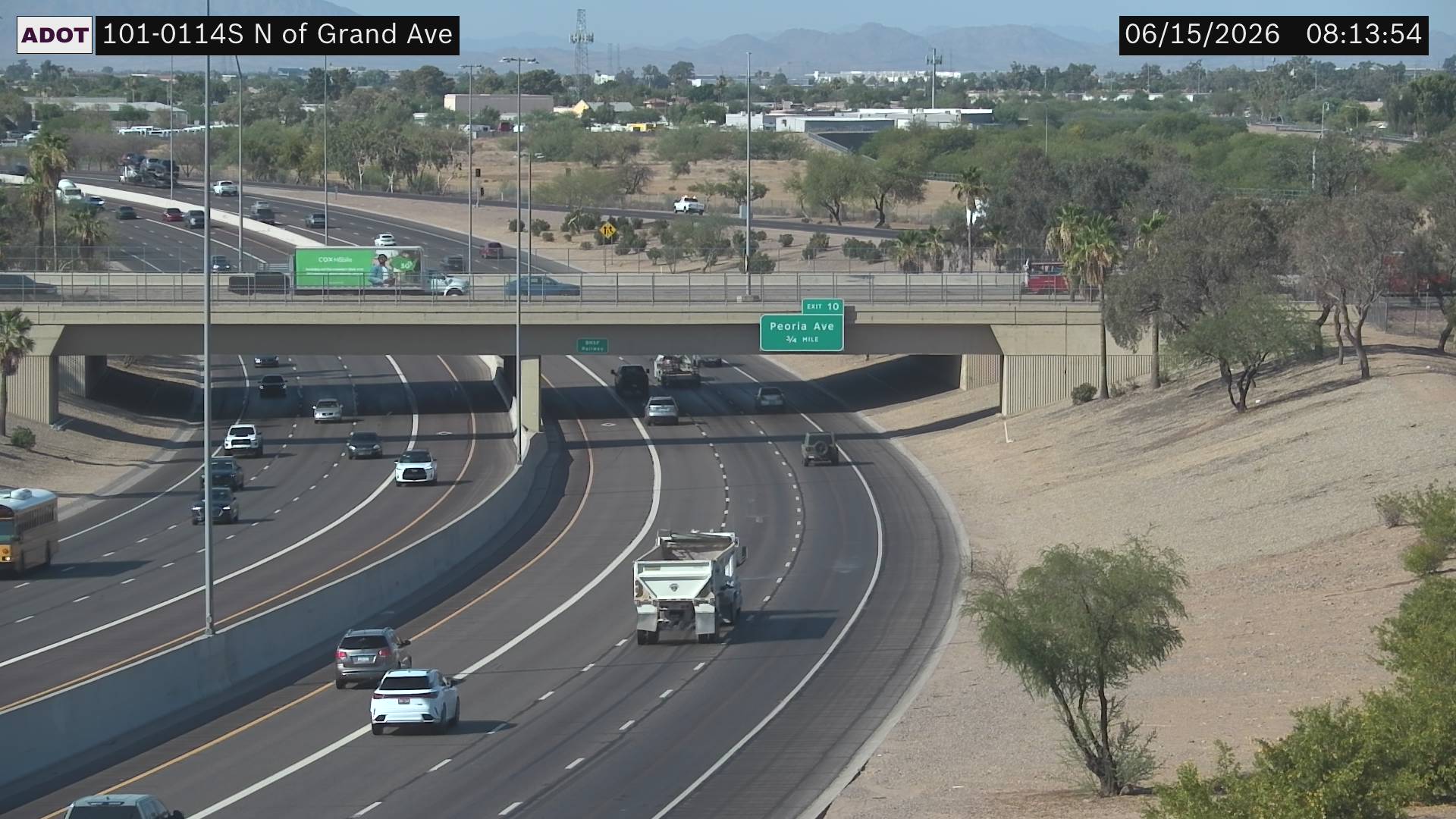 Live snapshot from SR-101 @N of Grand Ave