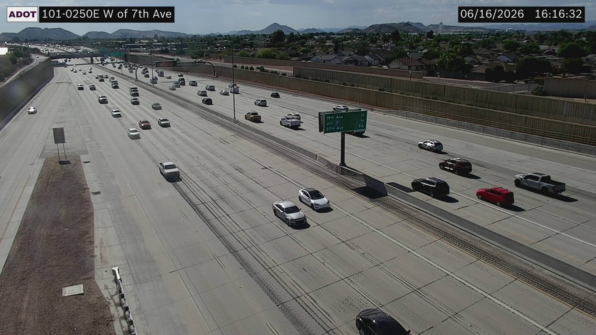 Live snapshot from SR-101 @W of 7th Ave