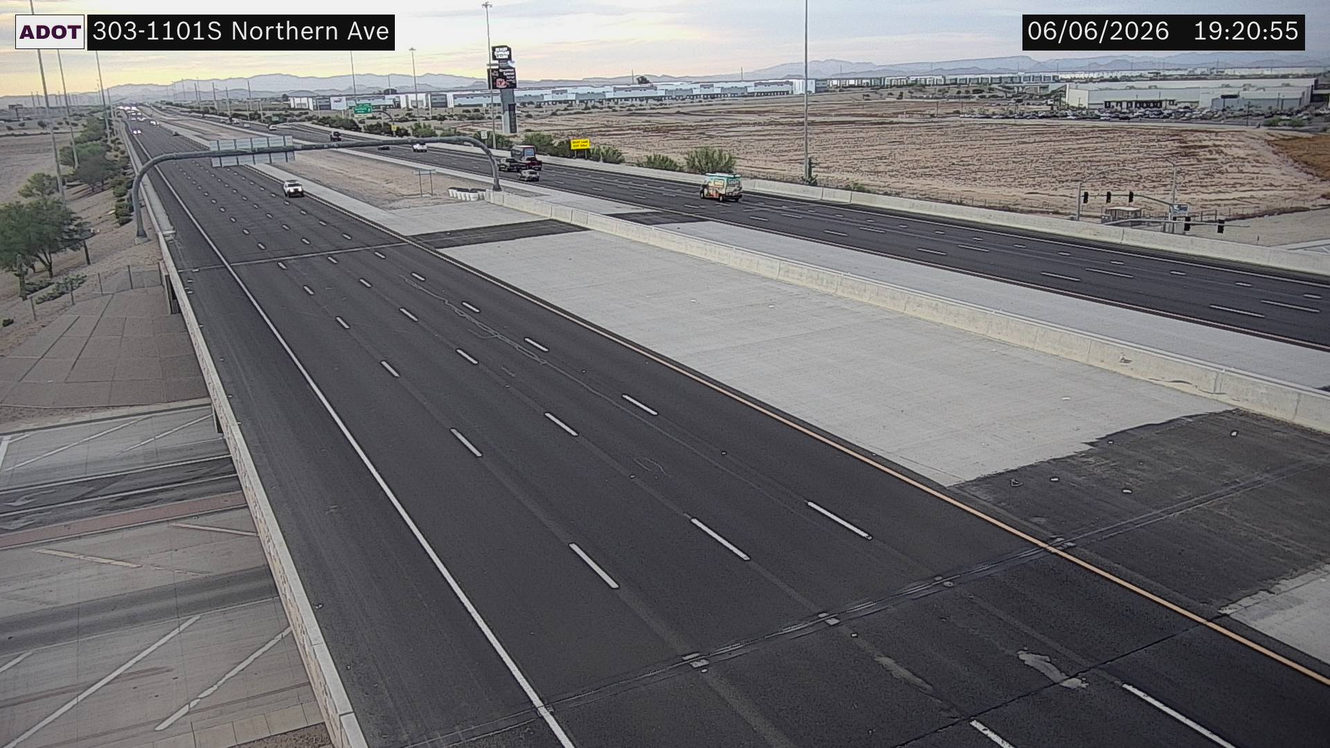 Live snapshot from SR-303 @Northern Ave