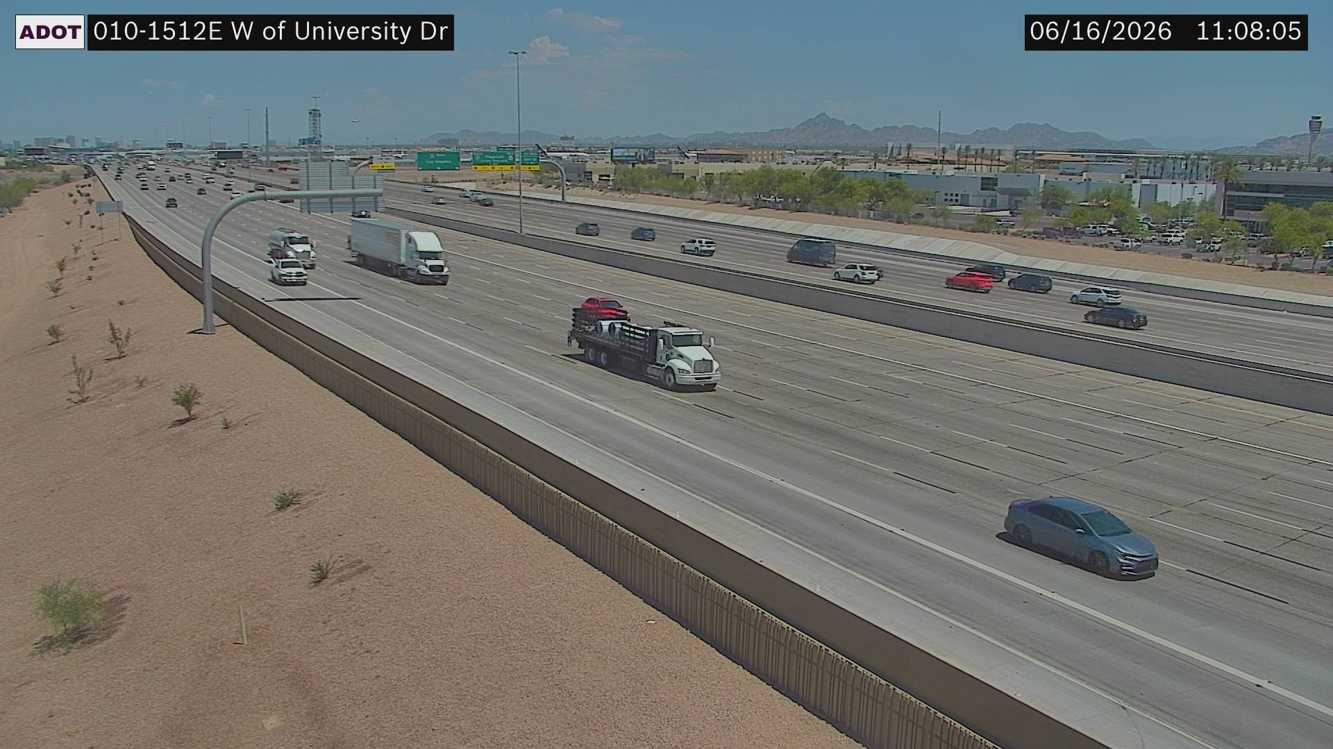 Live snapshot from I-10 @W of University Dr