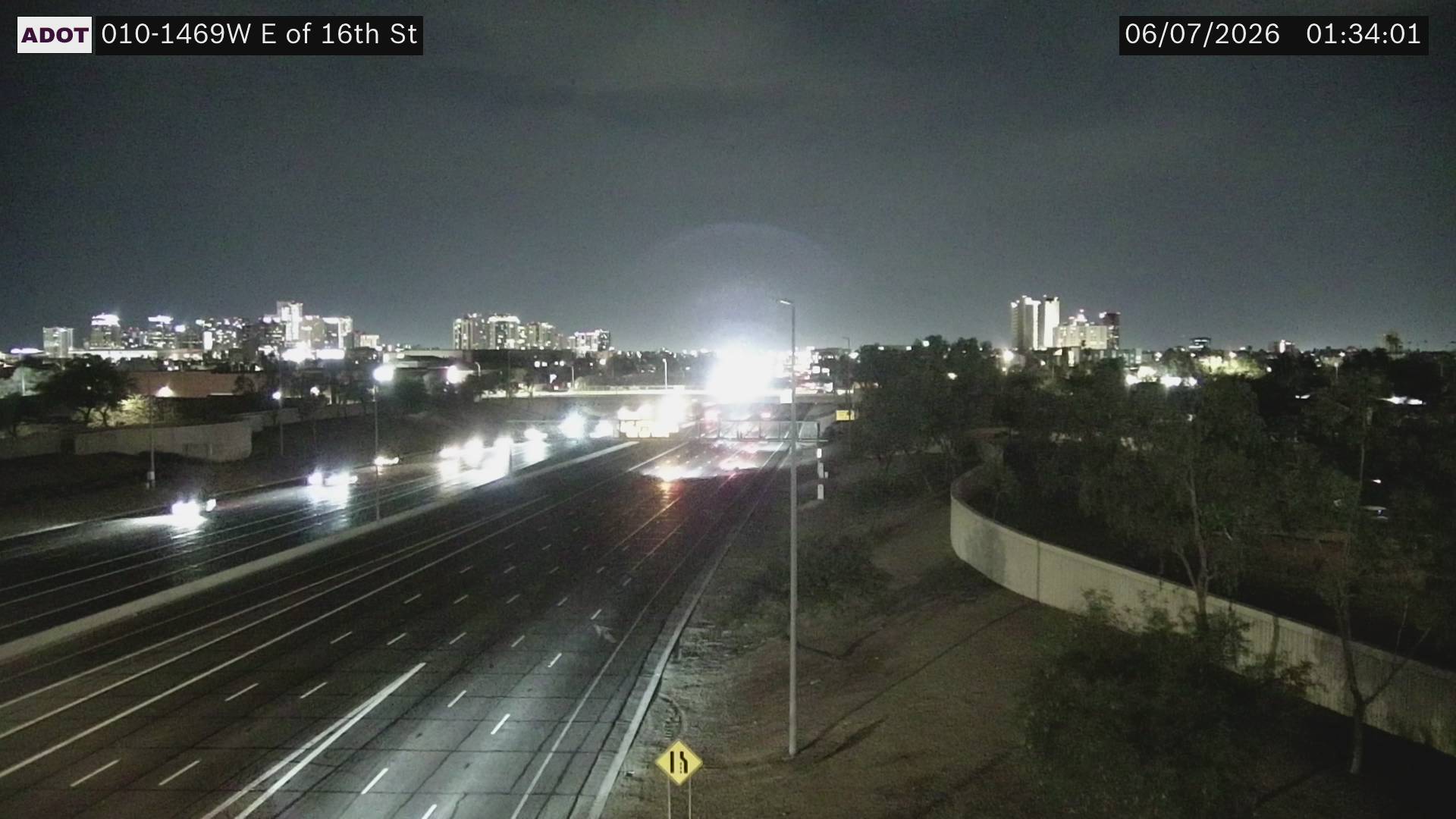 Live snapshot from I-10 @E of 16th St