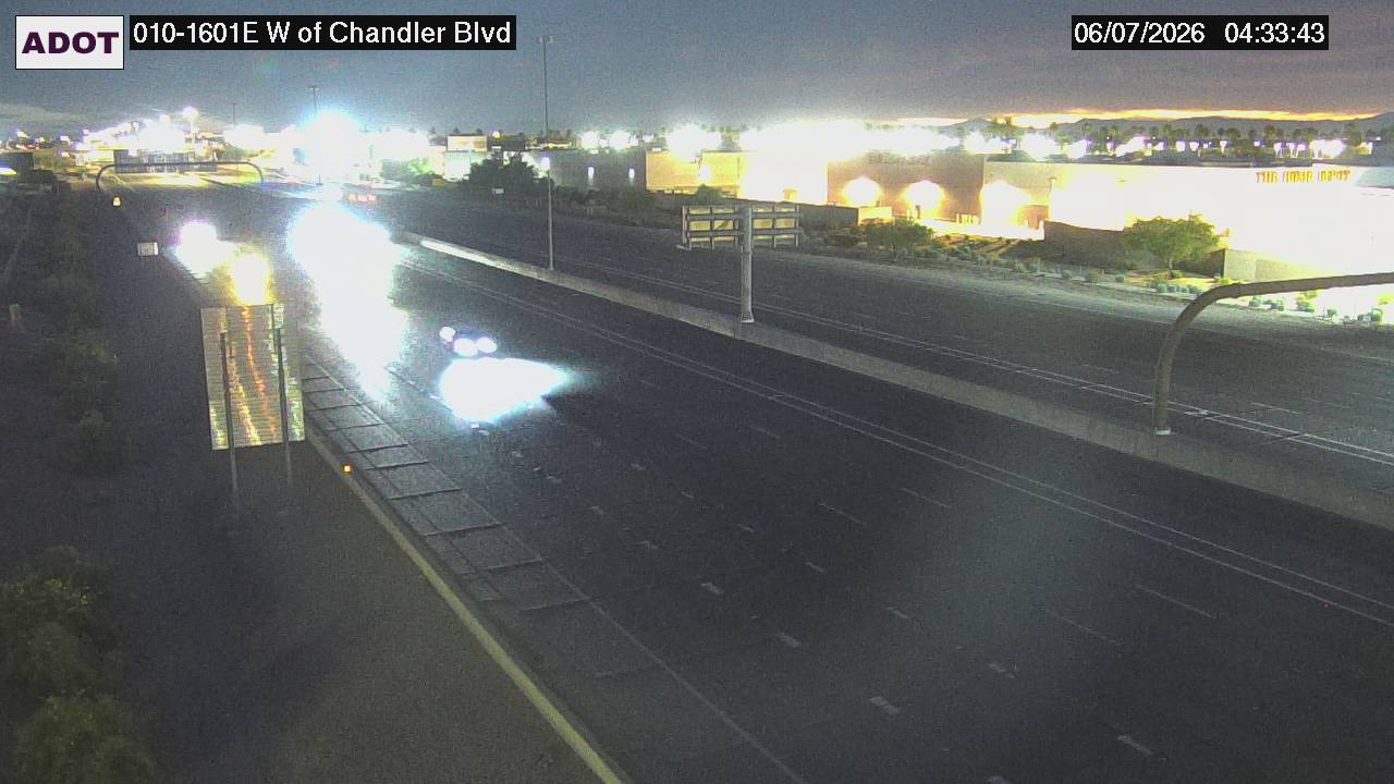 Live snapshot from I-10 @W of Chandler Blvd