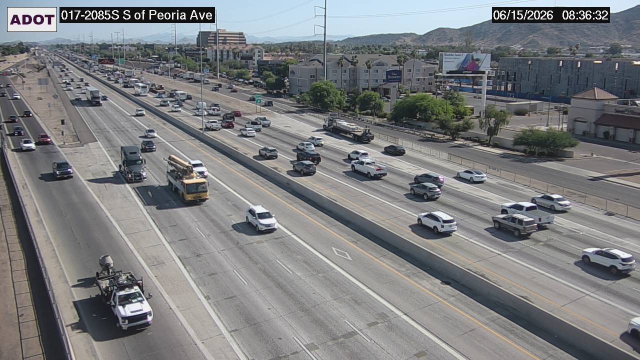 Live snapshot from I-17 @S of Peoria Ave