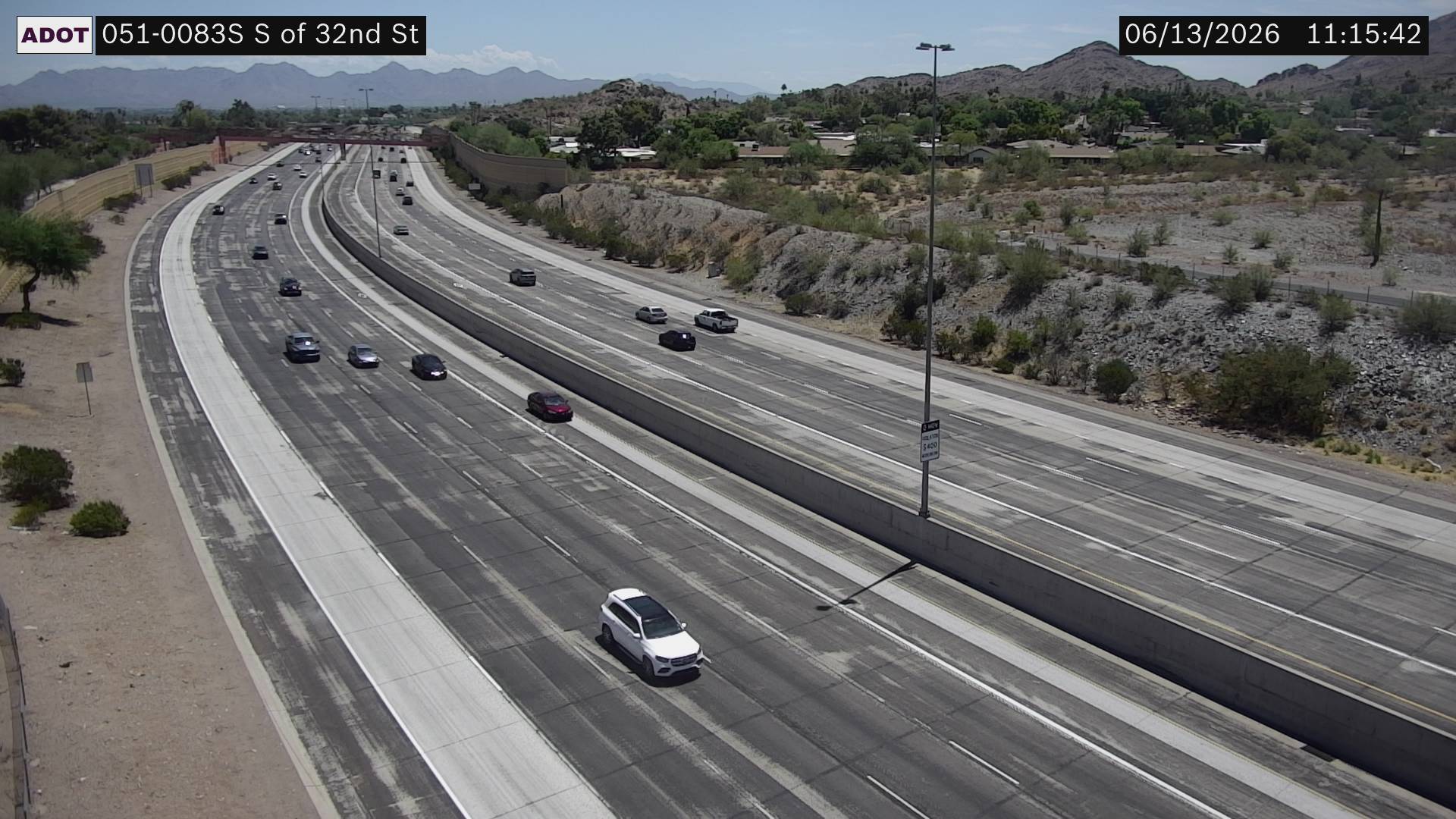 Live snapshot from SR-51 @S of 32nd St